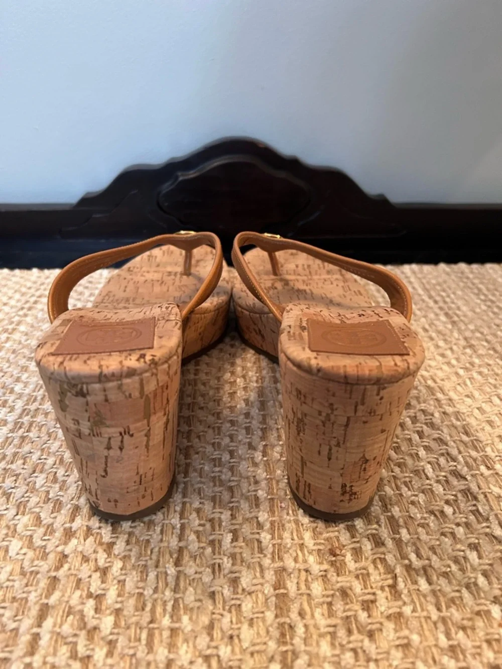 Tory Burch Metalic Gold Suzy Sandal Size 9.5 Cork Wedge Thong Platform